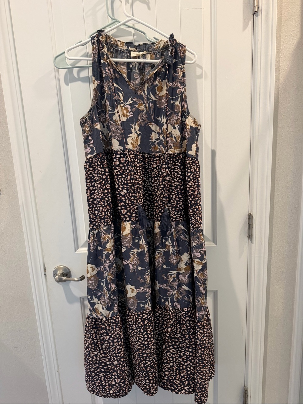 entro Navy Floral & Cream Tiered Maxi Dress